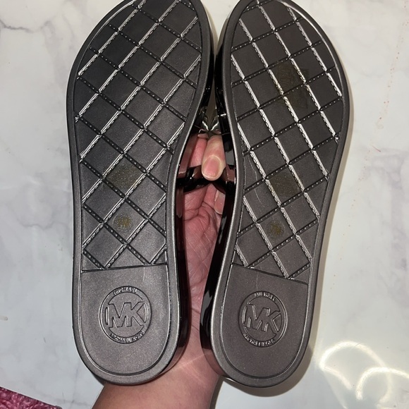 New Michael Kors Metallic Sandals size 7 - Picture 5 of 5